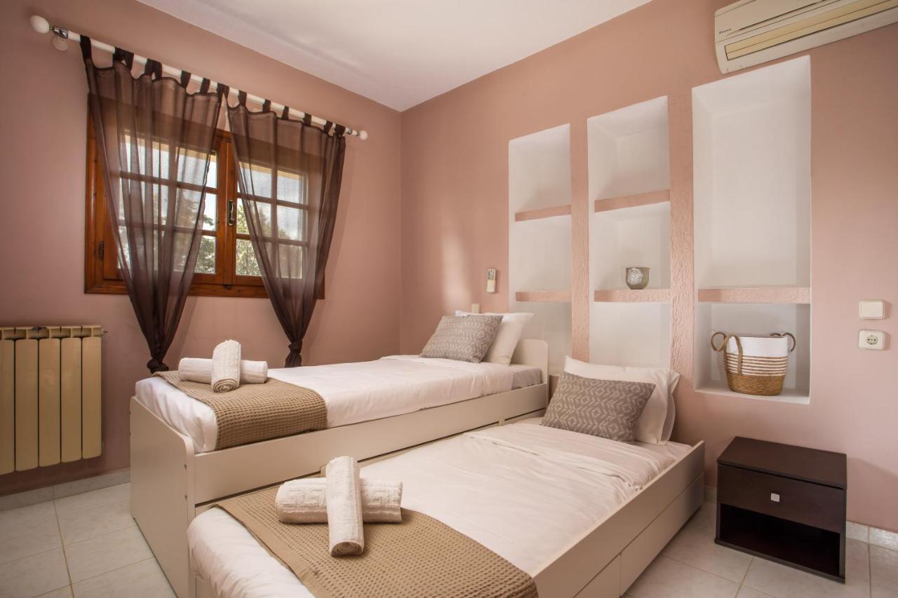 Hriska Luxury Villa อิกเซีย ภายนอก รูปภาพ